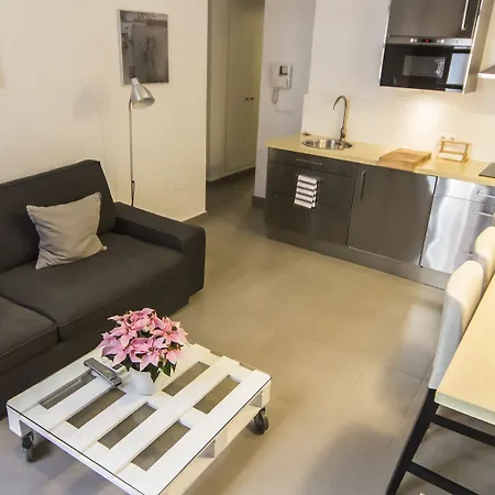 Picasso Apartment